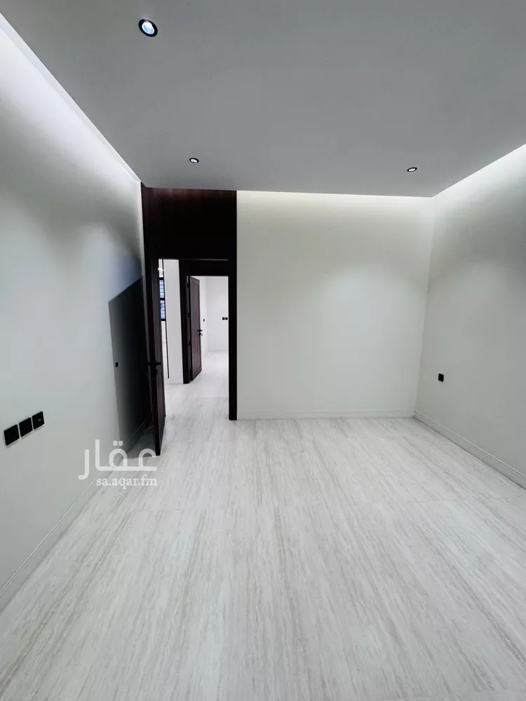 Floor for Sale in Jazan As Suways 7
