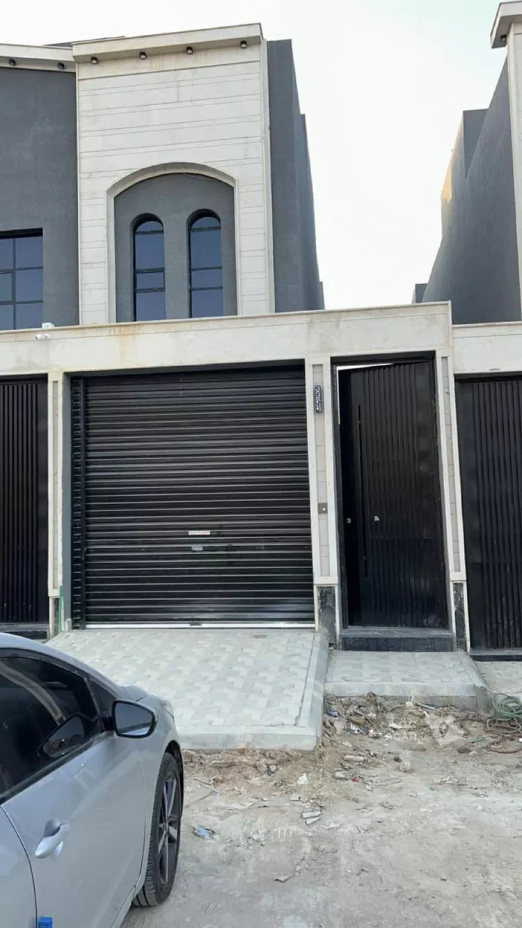 فيلا للبيع في شارع زينب بنت أحمد ، حي عكاظ ، الرياض ، منطقة الرياض