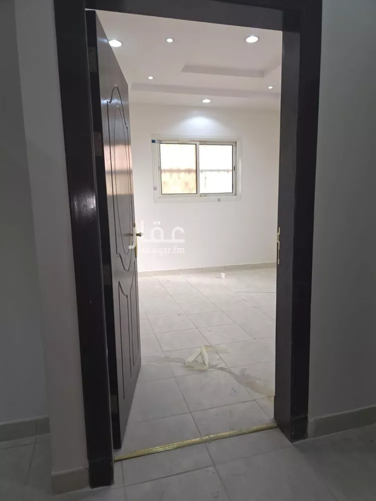 شقة للإيجار في شارع الحسن بن محمد الزعفراني, حي القيروان, مدينة الرياض, منطقة الرياض 1 صورة