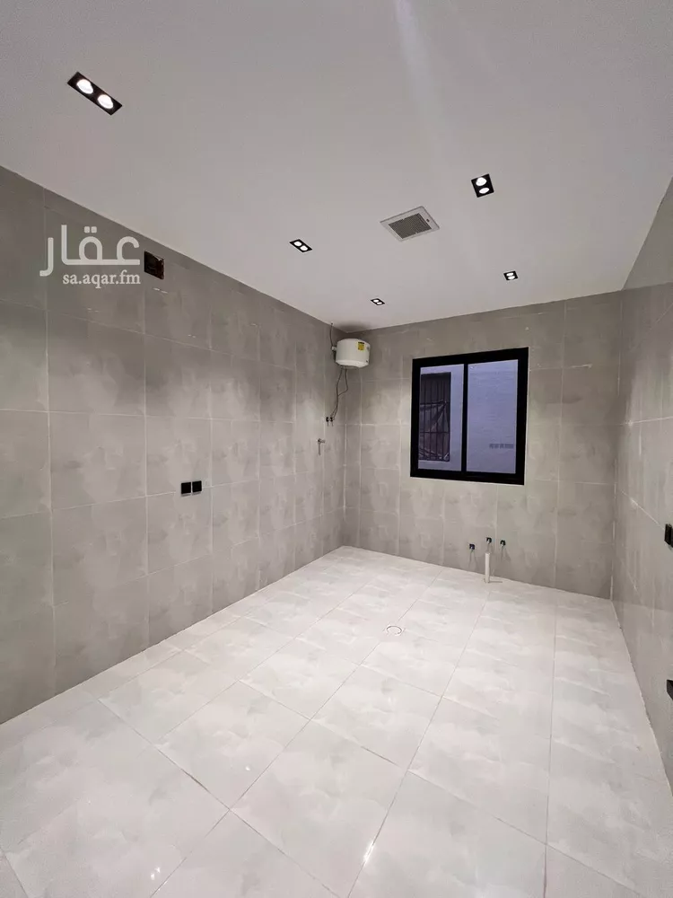 دور للبيع في شارع عمر بن سعيد, حي البيان, مدينة الرياض, منطقة الرياض 9