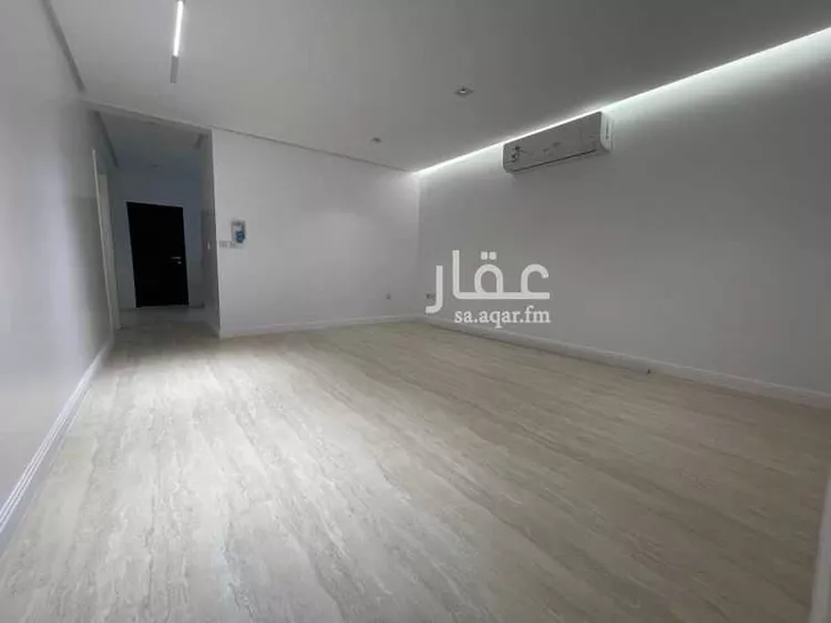 فيلا للإيجار في شارع زيد بن ثابت, حي الدوحة الجنوبية, مدينة الظهران, المنطقة الشرقية صورة 2