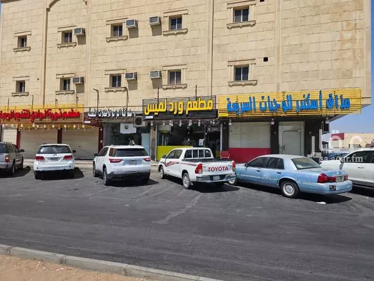 عمارة للبيع في شارع طريق الملك سعود, حي الفيصلية الجنوبية, مدينة تبوك, منطقة تبوك