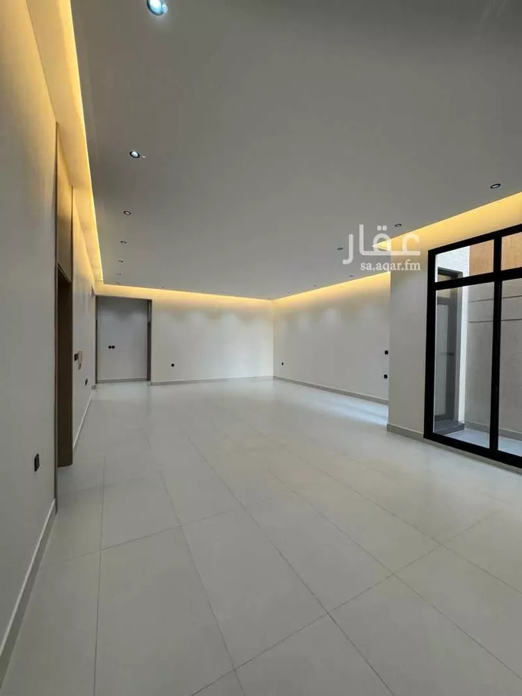 Floor for Sale in Riyadh King Faisal 8