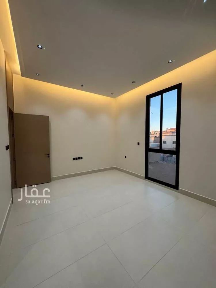 Floor for Sale in Riyadh King Faisal 19