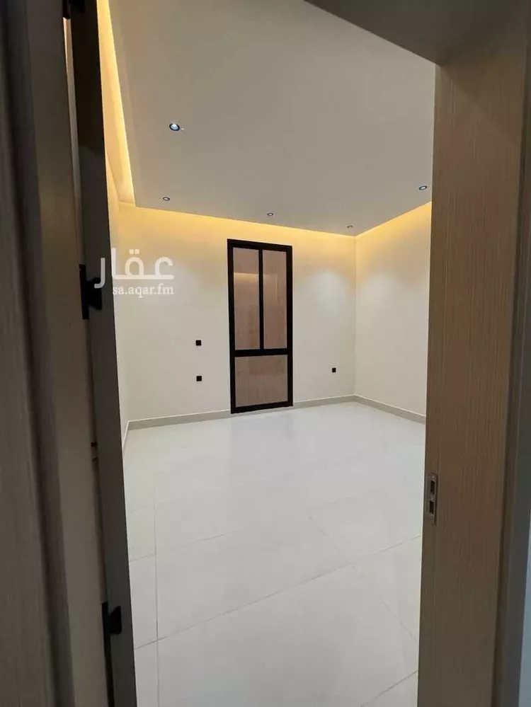 Floor for Sale in Riyadh King Faisal 14