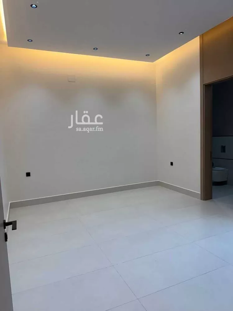 Floor for Sale in Riyadh King Faisal 7