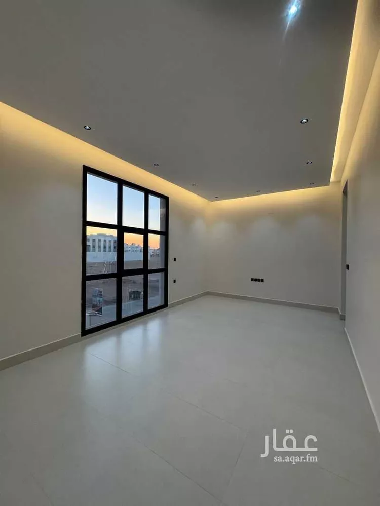 Floor for Sale in Riyadh King Faisal 15