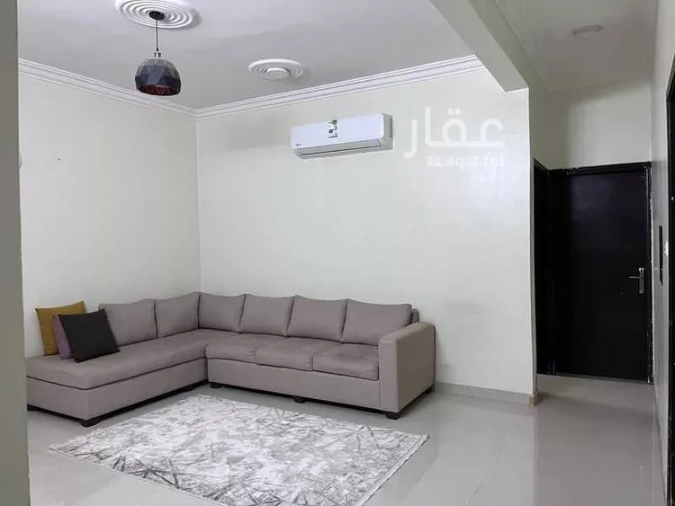 فيلا للإيجار في شارع الدائرة ، حي خشم العان ، الرياض ، منطقة الرياض صورة 4