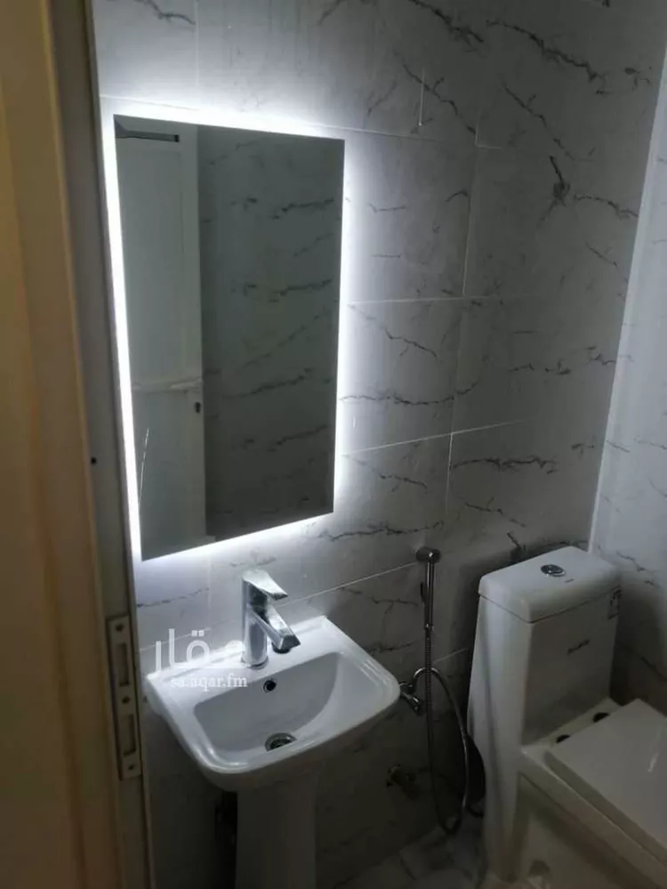 غرفة للإيجار في شارع الشارع العاشر, حي مدينة العمال, مدينة الدمام, المنطقة الشرقية صورة 2