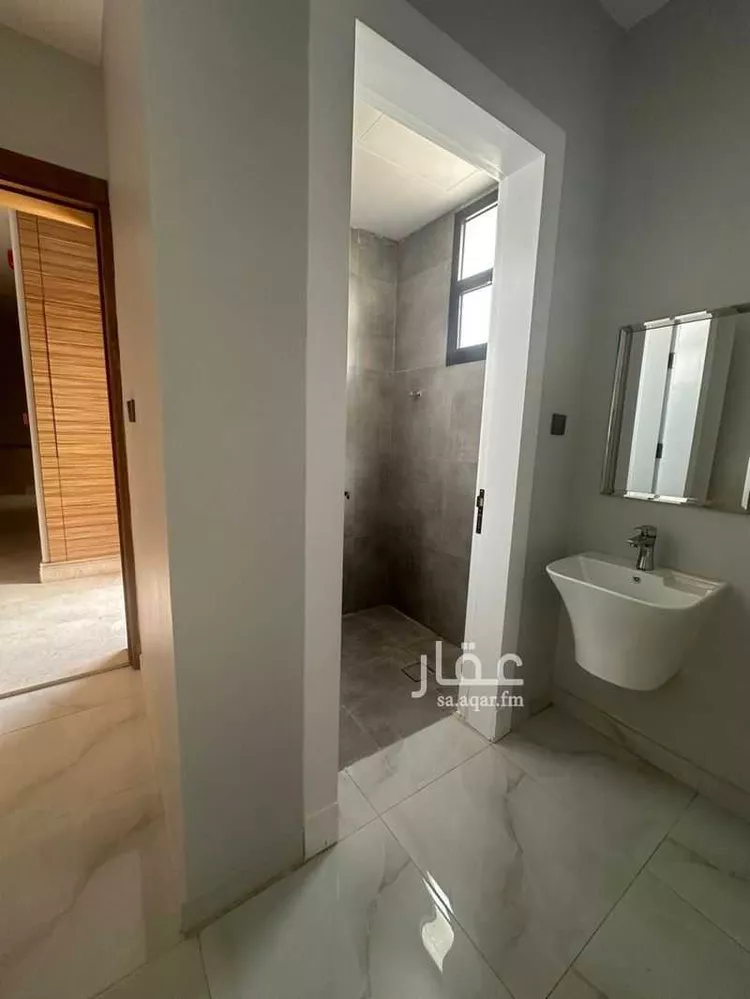 شقة للبيع في شارع احمد بن الحجاج, حي العارض, مدينة الرياض, منطقة الرياض صورة 2