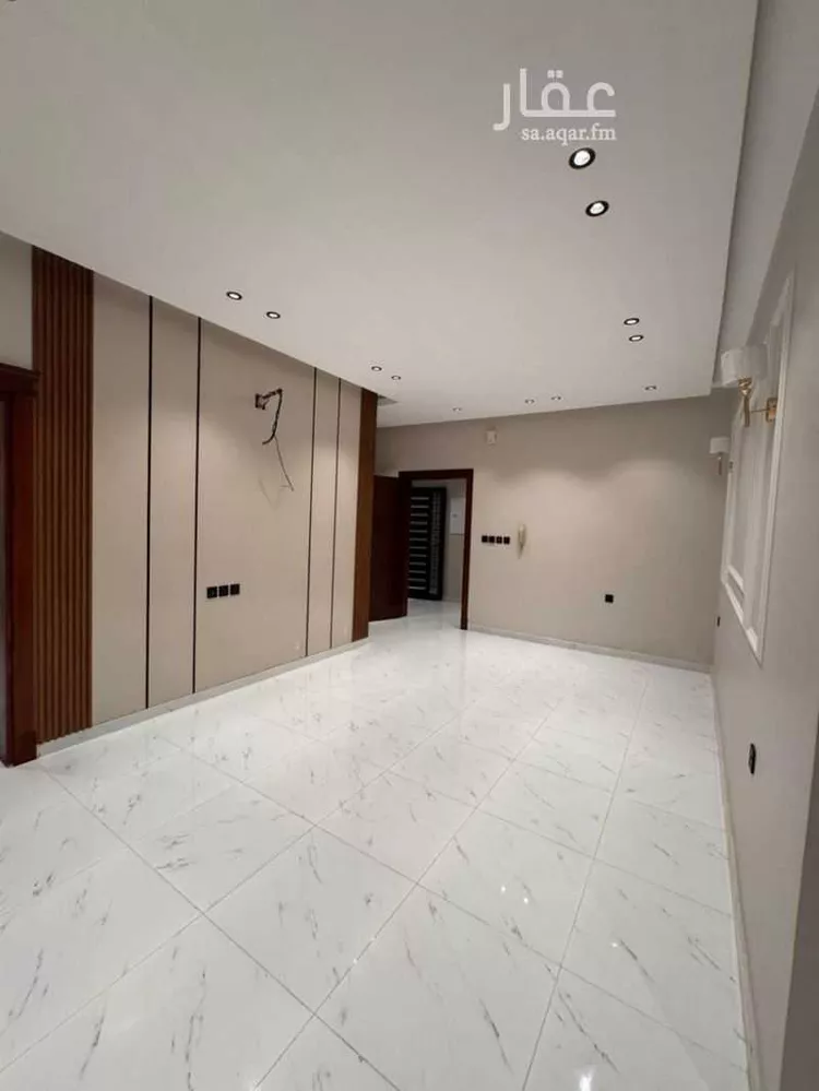 شقة للبيع في شارع عبدالله ابن الجد ابن القيس, حي الشاطئ, مدينة جازان, منطقة جازان