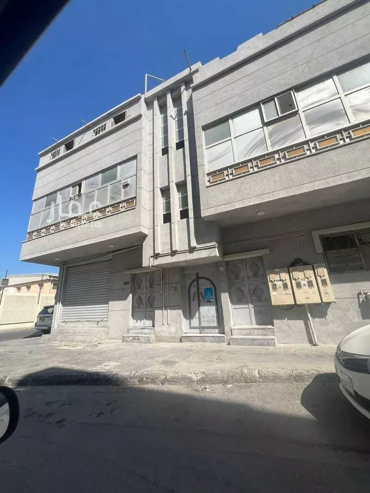 عمارة للبيع في شارع العشرون, حي الخبرالشمالية, مدينة الخبر, المنطقة الشرقية صورة 2