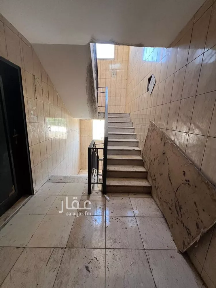 فيلا للإيجار في شارع سيهات, حي الصالحية, مدينة الرياض, منطقة الرياض صورة 3