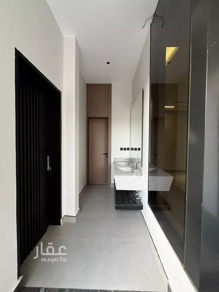 فيلا للبيع في شارع عبدالله السعدي, حي المهدية, مدينة الرياض, منطقة الرياض صورة 2