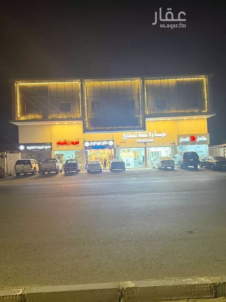 عمارة للإيجار في شارع المغيره ابن شعبه, حي الصواري, مدينة الخبر, المنطقة الشرقية