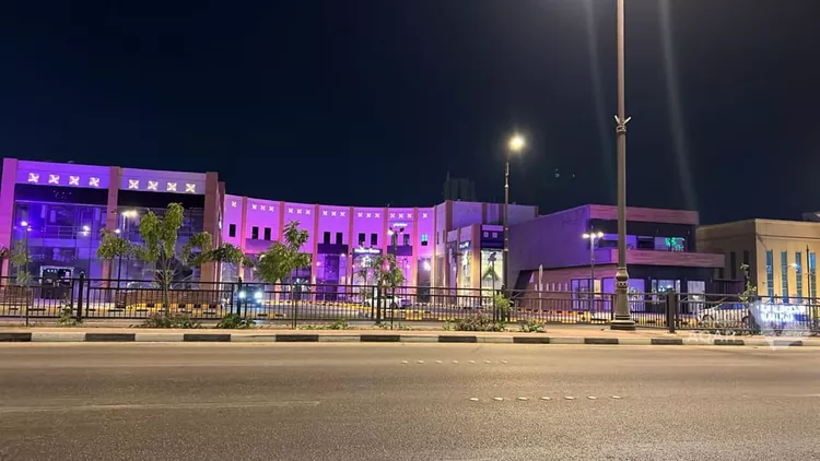 محل للإيجار في شارع طريق الامير محمد بن فهد, حي الشاطئ الغربي, مدينة الدمام, المنطقة الشرقية