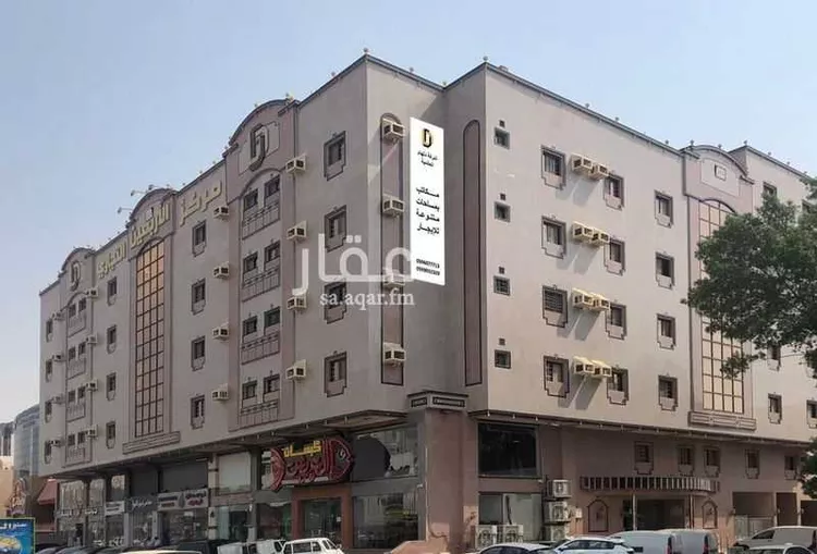 مكتب تجاري للإيجار في شارع عبدالعزيز بن ابراهيم ، حي الصفا ، جدة ، جدة