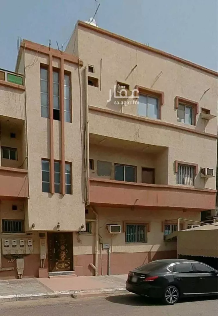 عمارة للبيع في شارع السادس, حي الثقبة, مدينة الخبر, المنطقة الشرقية صورة 3