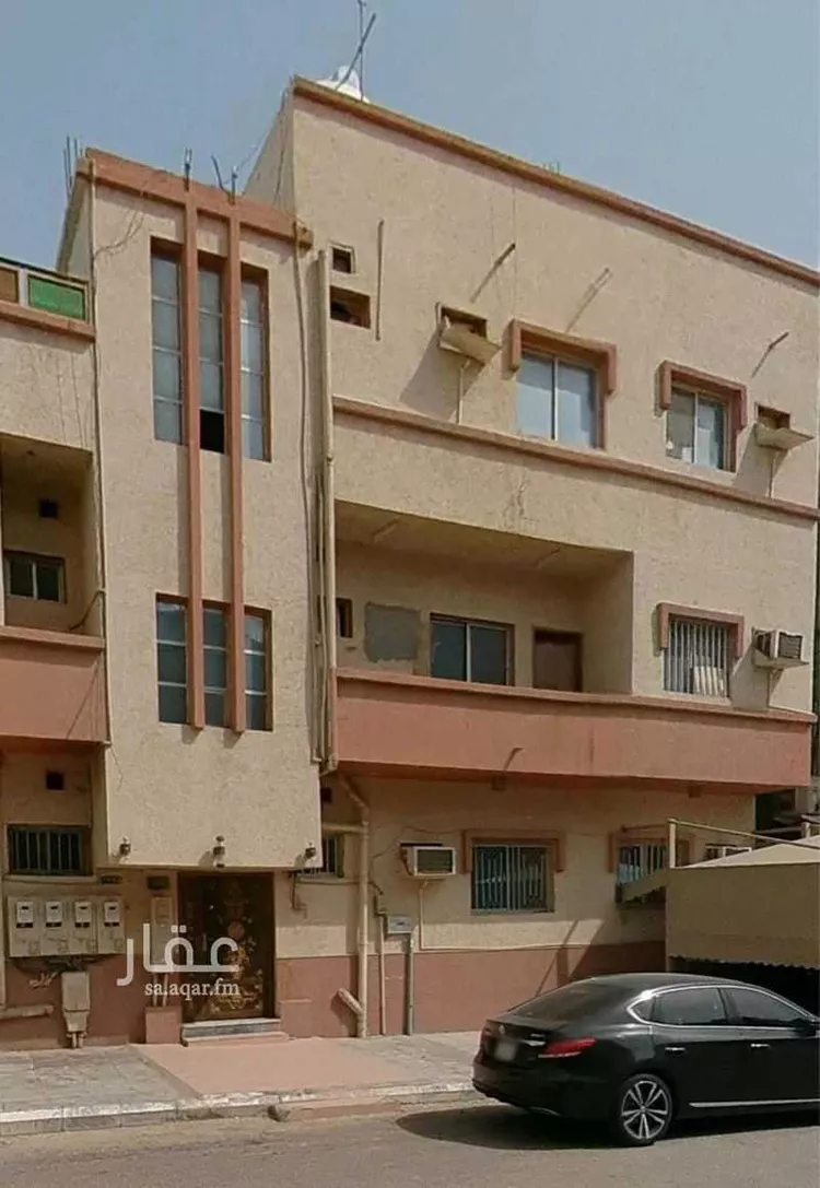 عمارة للبيع في شارع السادس, حي الثقبة, مدينة الخبر, المنطقة الشرقية صورة 2