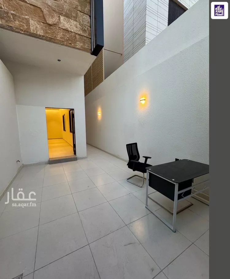 دور للبيع في شارع محمد عقاب, حي النرجس, مدينة الرياض, منطقة الرياض صورة 5