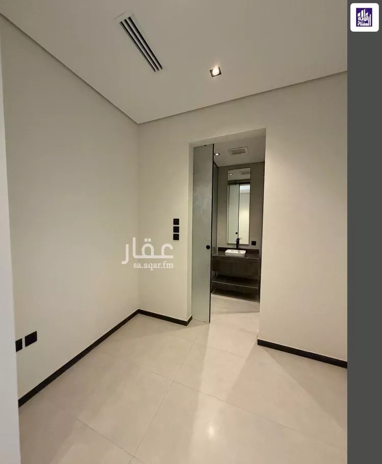 فيلا للبيع في شارع العباس, حي النرجس, مدينة الرياض, منطقة الرياض 14