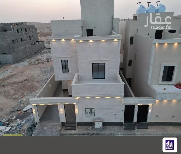 دور للبيع في شارع أبي إسحاق الحمزي, حي المرجان, مدينة الرياض, منطقة الرياض صورة 2