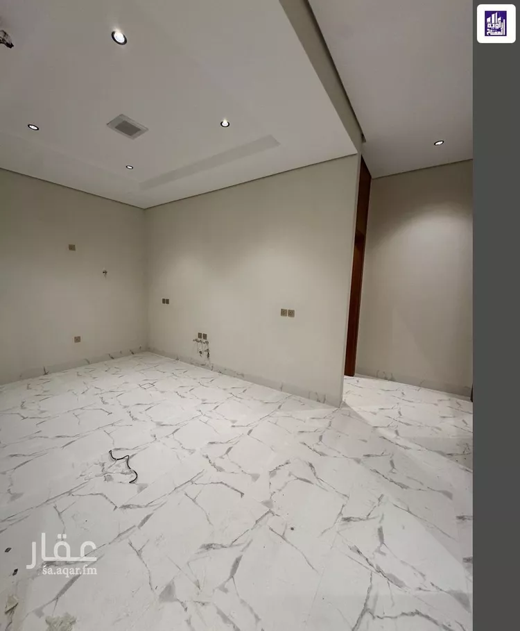 دور للبيع في شارع خالد, حي العارض, مدينة الرياض, منطقة الرياض صورة 2