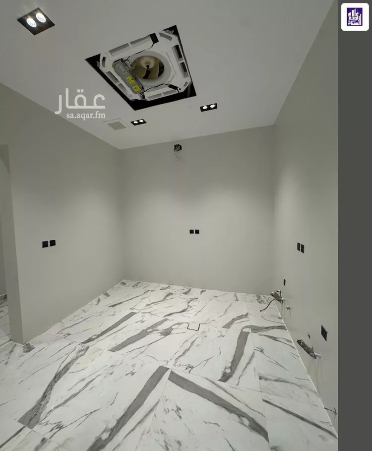 فيلا للبيع في شارع الضياء, حي الجنادرية, مدينة الرياض, منطقة الرياض 6