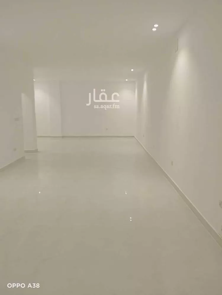 مكتب تجاري للإيجار في شارع طريق الامام سعود بن فيصل الفرعي, حي العقيق, مدينة الرياض, منطقة الرياض صورة 2