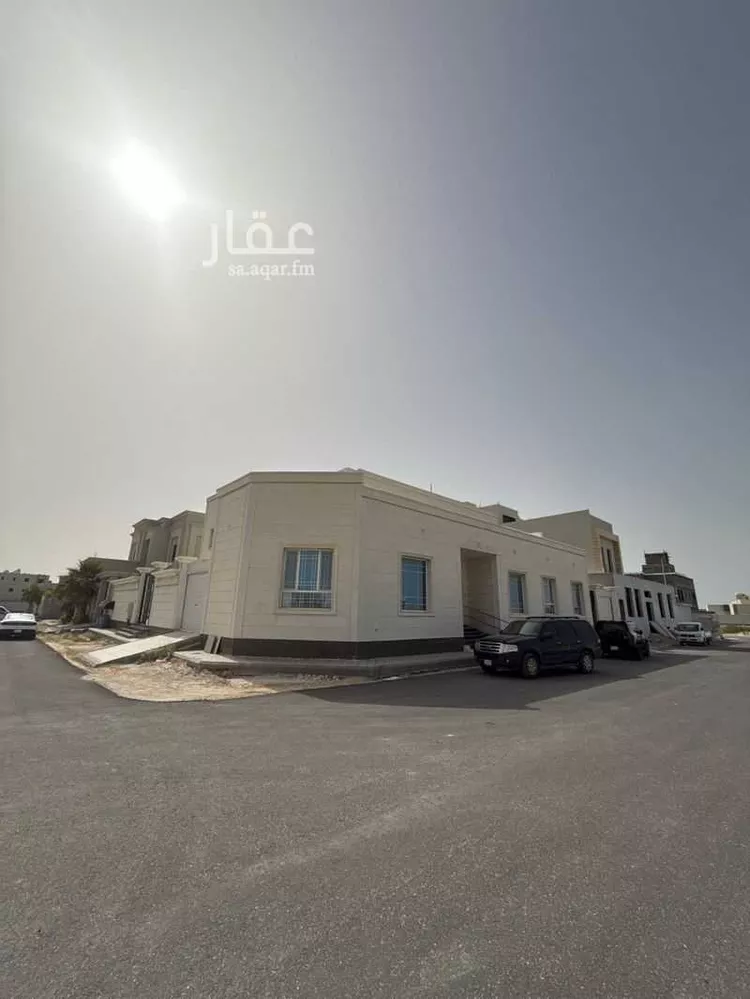 فيلا للبيع في شارع السرو, حي الشاطئ, مدينة الخفجي, المنطقة الشرقية صورة 3