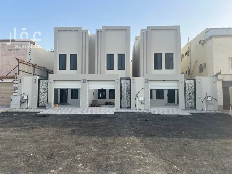 فيلا للبيع في شارع 809 ضاحية الملك فهد, حي ضاحية الملك فهد, مدينة الدمام, المنطقة الشرقية