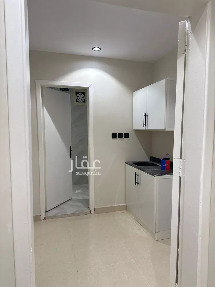 شقة للإيجار في شارع الأمير عبدالله بن سعود بن عبدالله صنيت, حي الصحافة, مدينة الرياض, منطقة الرياض صورة 3