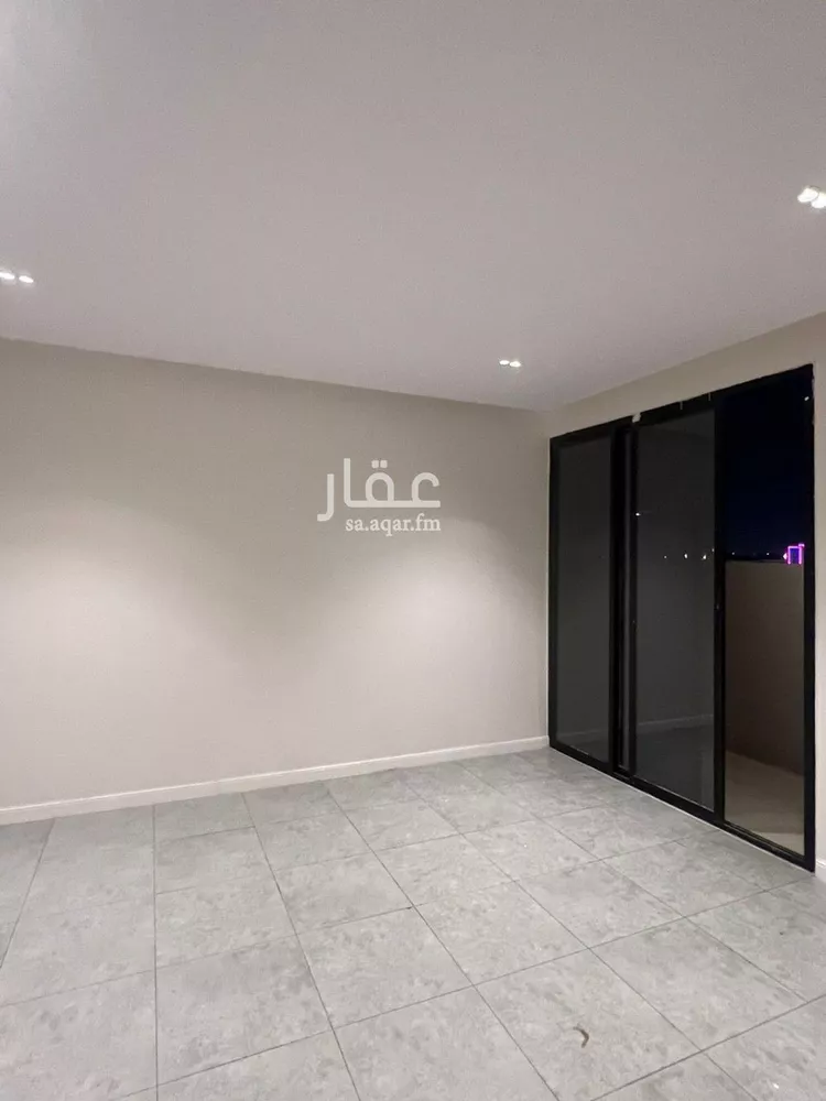 دور للبيع في شارع فهد المارك, حي الرمال, مدينة الرياض, منطقة الرياض صورة 3