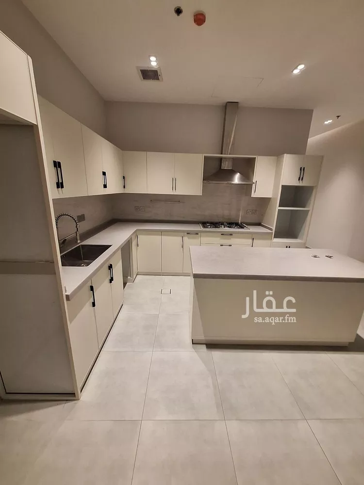 شقة للإيجار في شارع أبي العباس الصقلي, حي القيروان, مدينة الرياض, منطقة الرياض