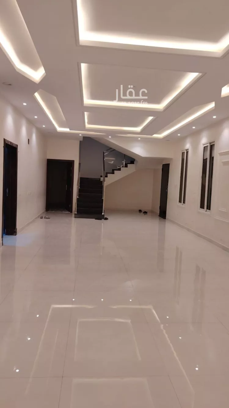 فيلا للإيجار في شارع محمود عبدالله قاري, حي الرمال, مدينة الرياض, منطقة الرياض صورة 4