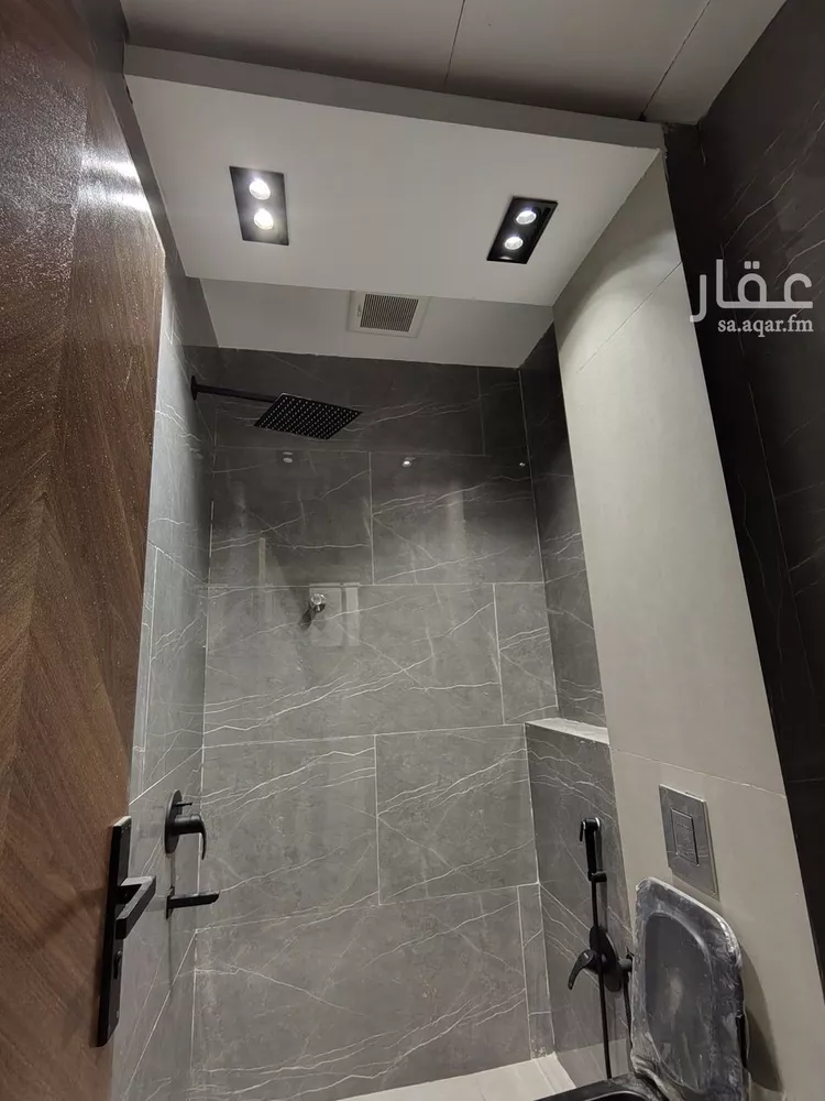 فيلا للبيع في شارع حامد القاري, حي عكاظ, مدينة الرياض, منطقة الرياض 10