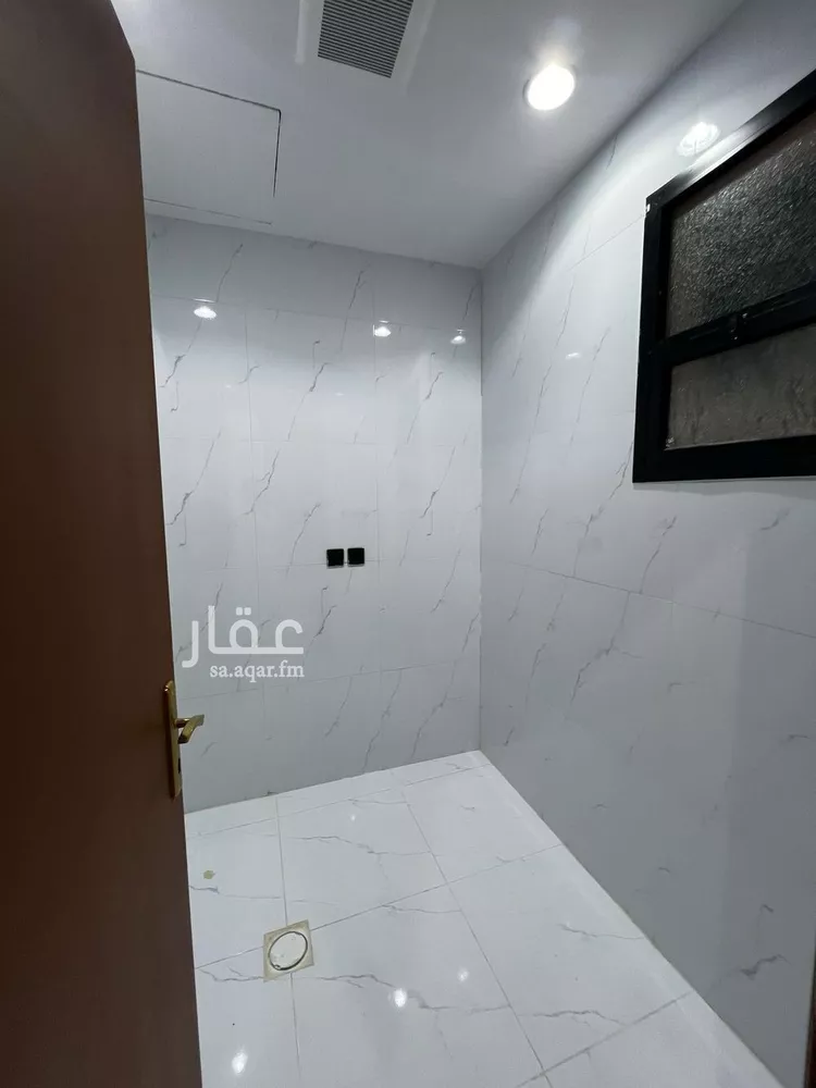 فيلا للبيع في شارع الوصلة, حي ظهرة لبن, مدينة الرياض, منطقة الرياض صورة 5
