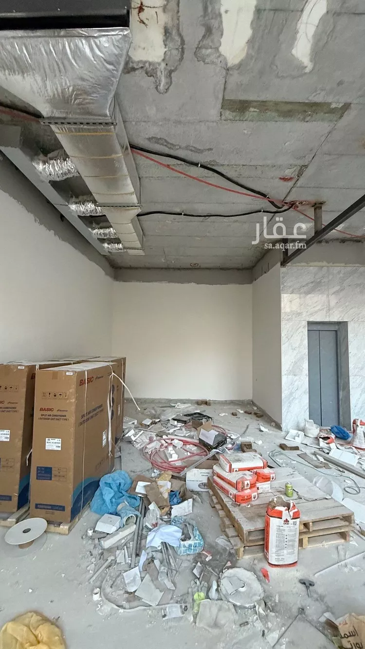 فيلا للبيع في شارع فؤاد محمد عمر توفيق, حي المهدية, مدينة الرياض, منطقة الرياض 6