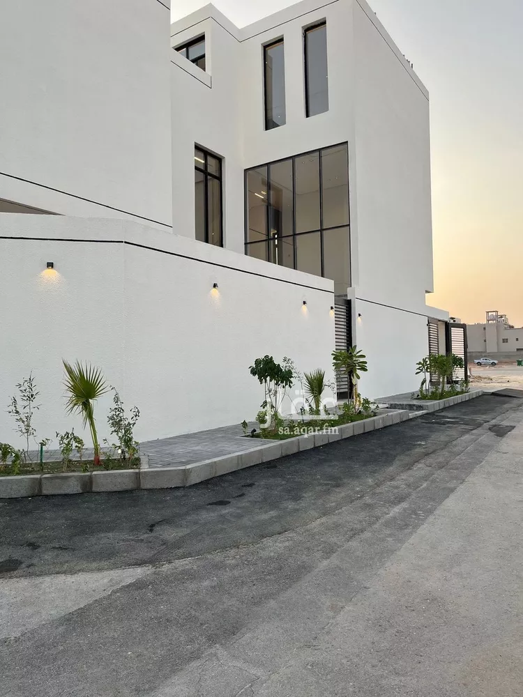 فيلا للبيع في شارع محمد بن أبي بكر القيم, حي المهدية, مدينة الرياض, منطقة الرياض صورة 5