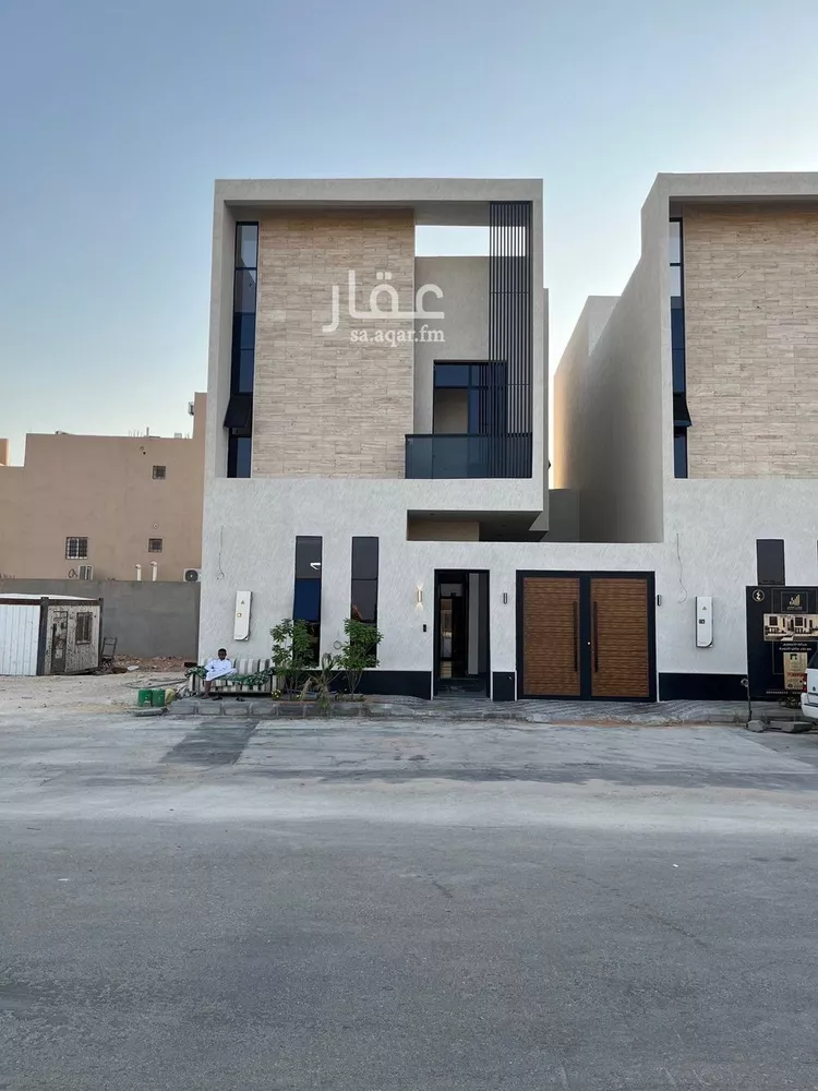 فيلا للبيع في شارع محمد بن أبي بكر القيم, حي المهدية, مدينة الرياض, منطقة الرياض صورة 3