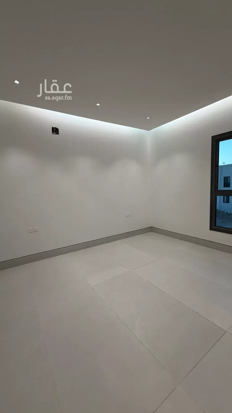 فيلا للبيع في شارع أبي نزار الصنعاني اليمني, حي المهدية, مدينة الرياض, منطقة الرياض 17