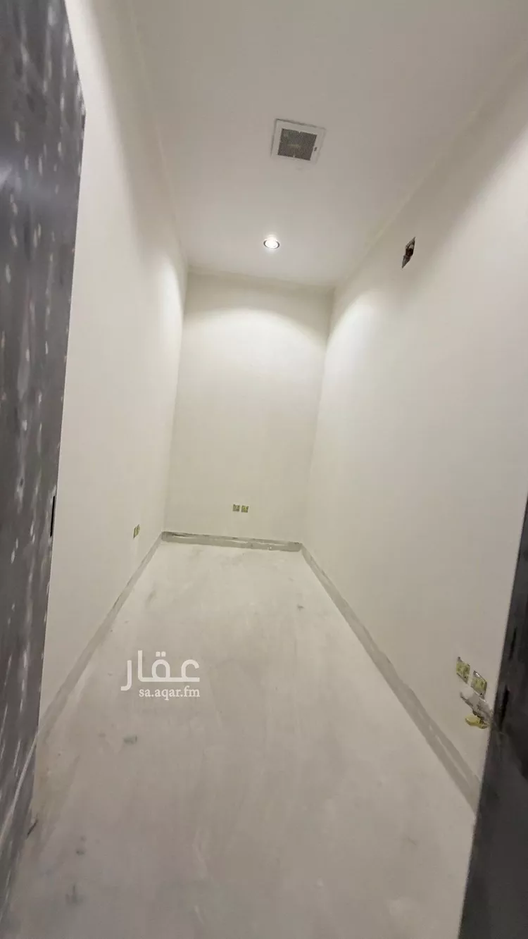 فيلا للبيع في شارع عبدالجبار بن الورد, حي المهدية, مدينة الرياض, منطقة الرياض 13