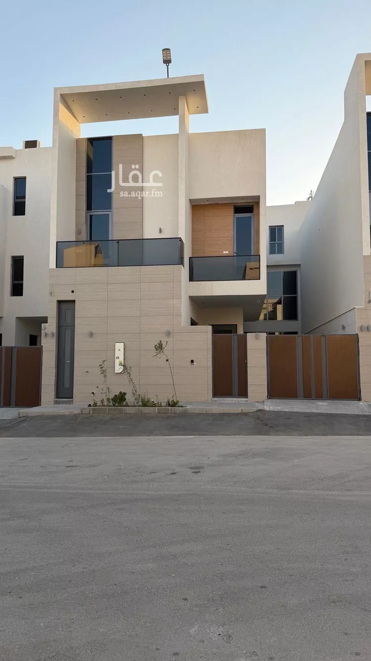 فيلا للبيع في شارع أبي نزار الصنعاني اليمني, حي المهدية, مدينة الرياض, منطقة الرياض صورة 2