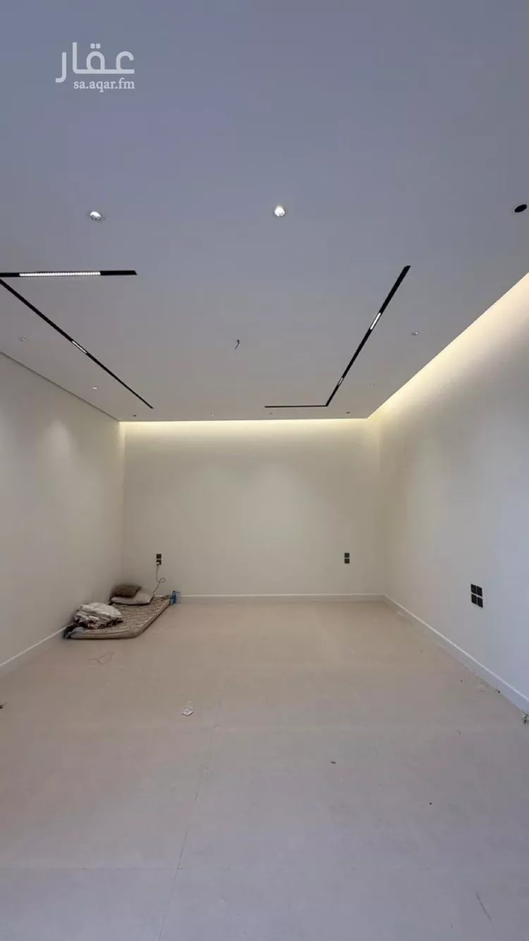 فيلا للبيع في شارع عبدالله أبابطين, حي المهدية, مدينة الرياض, منطقة الرياض صورة 5