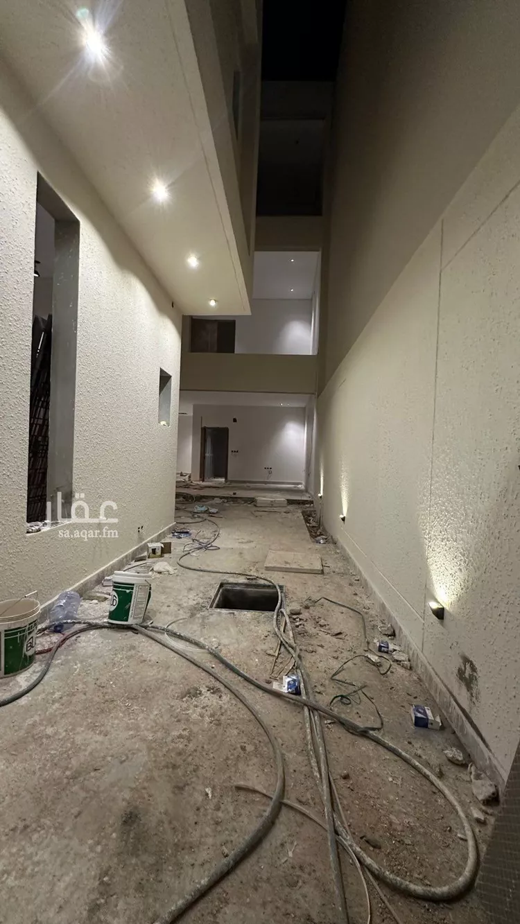 فيلا للبيع في شارع أبي زرعة الهمذاني, حي المهدية, مدينة الرياض, منطقة الرياض صورة 4