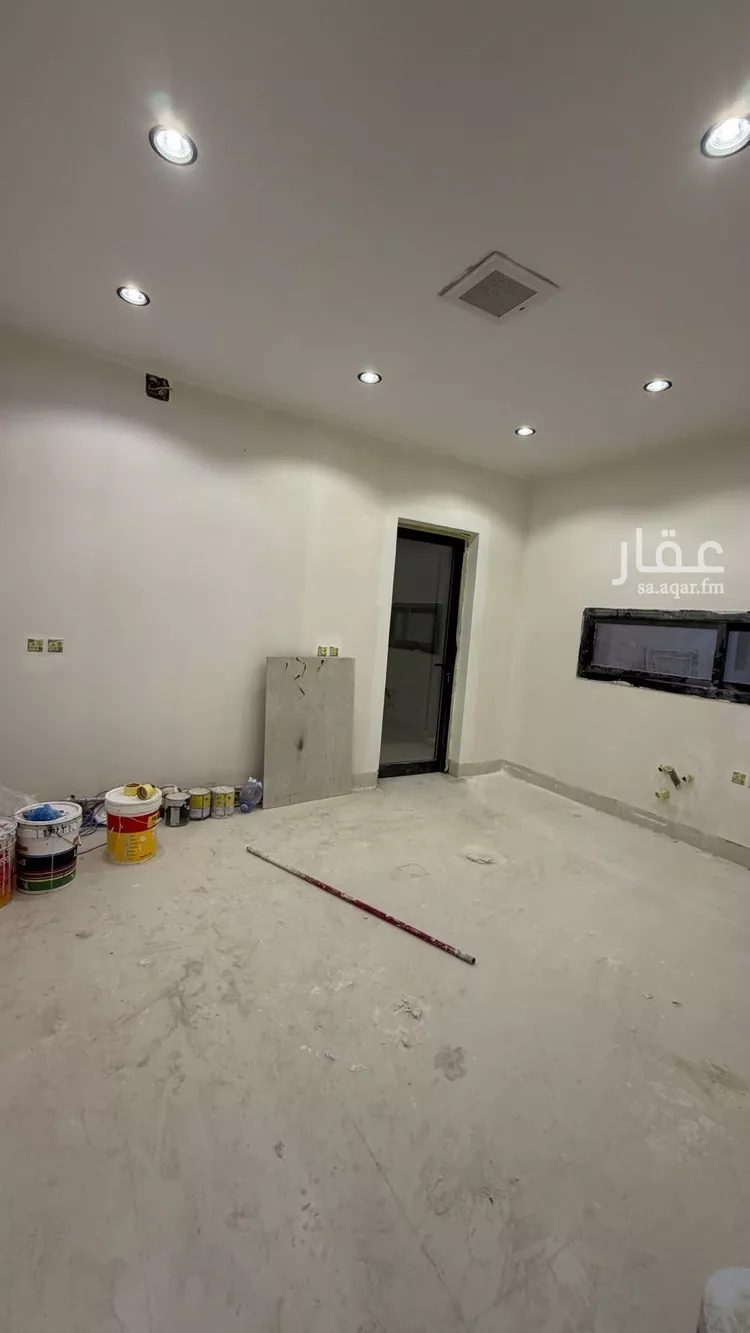 فيلا للبيع في شارع عبدالجبار بن الورد, حي المهدية, مدينة الرياض, منطقة الرياض 12