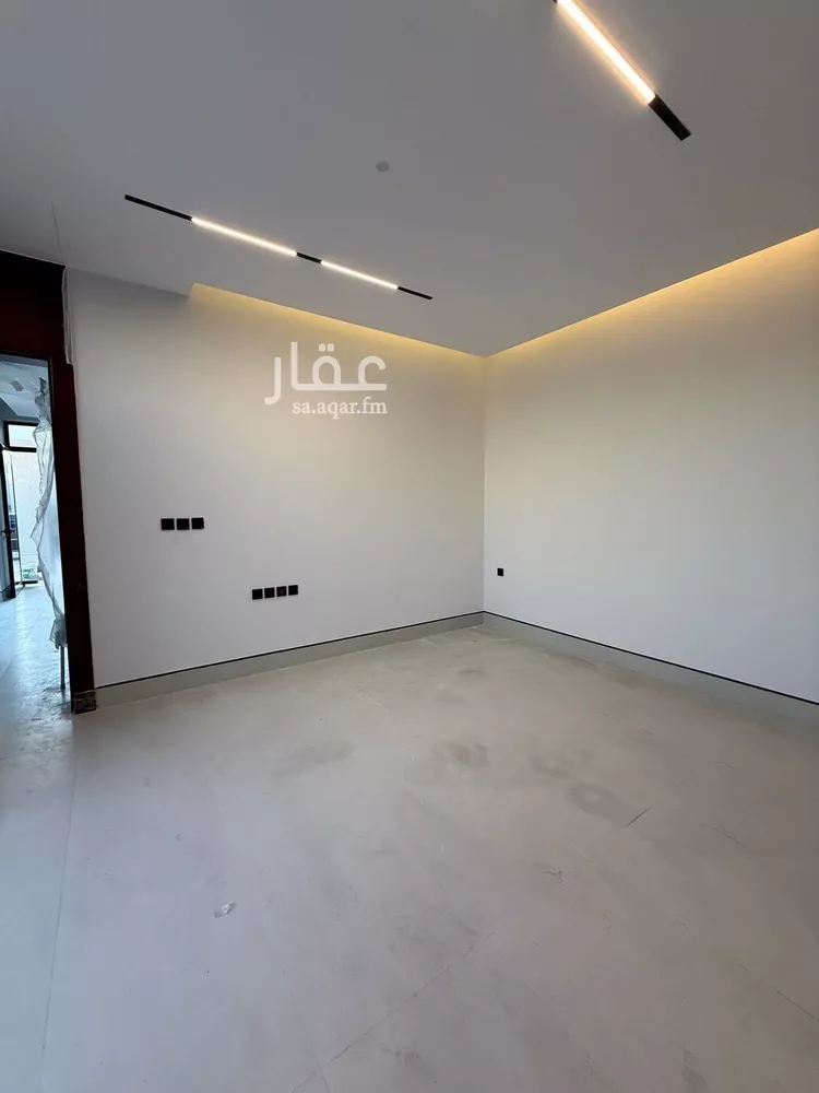 فيلا للبيع في شارع أبي الشيخ الأصبها??ي, حي المهدية, مدينة الرياض, منطقة الرياض صورة 5