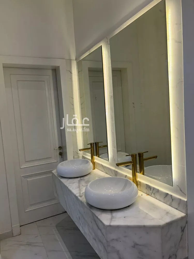 فيلا للإيجار في شارع إسماعيل بن أبي الغنائم, حي المهدية, مدينة الرياض, منطقة الرياض صورة 4
