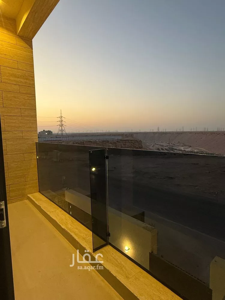 فيلا للبيع في شارع أبي يوسف المقدسي, حي المهدية, مدينة الرياض, منطقة الرياض صورة 5