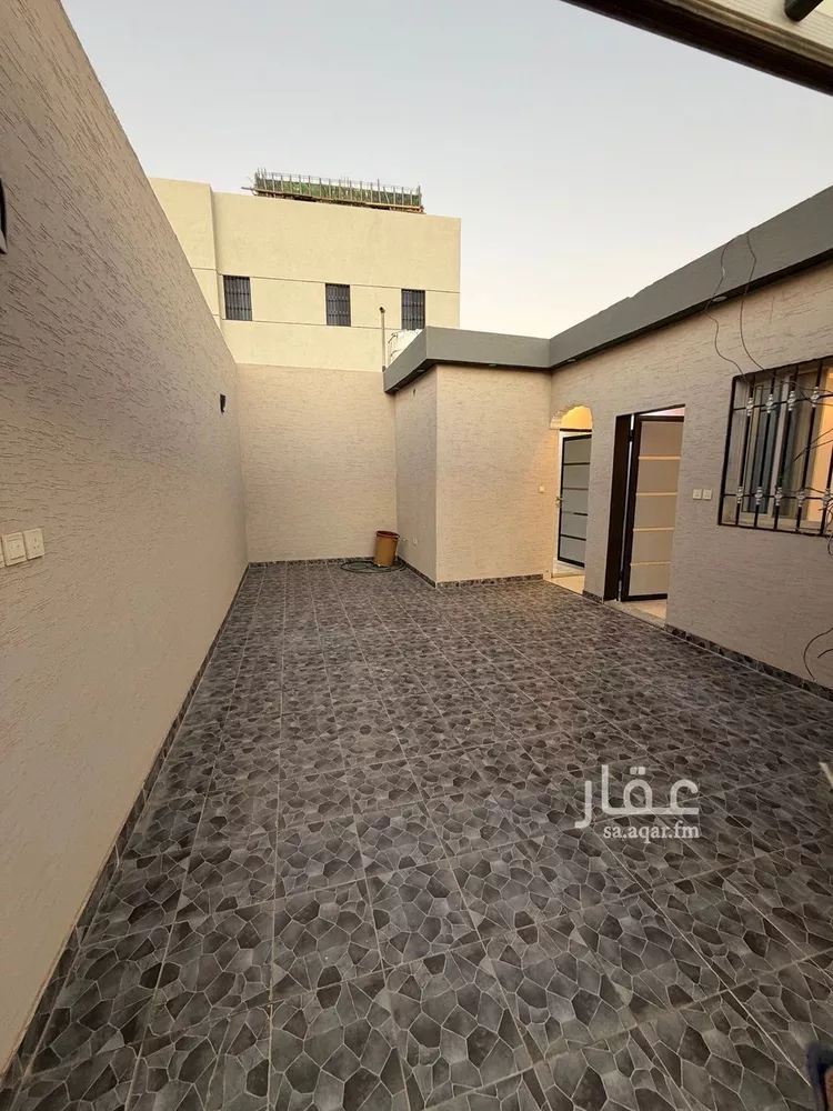 استراحة للإيجار في شارع عبدالملك بن عباس, حي المهدية, مدينة الرياض, منطقة الرياض